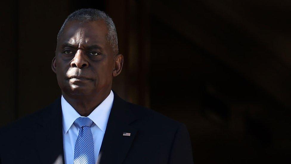 Lloyd Austin waits for the arrival of Kenyan Defense Minister Aden Duale during a honor cordon at the Pentagon on 7 February