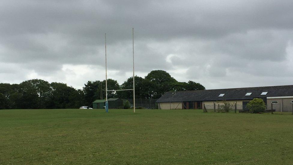 cae rygbi talacharn