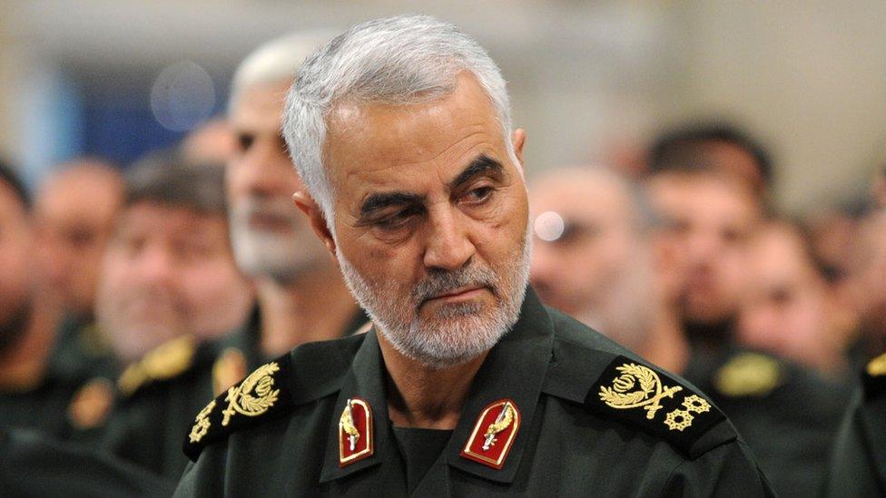 Qasem Soleimani, centre