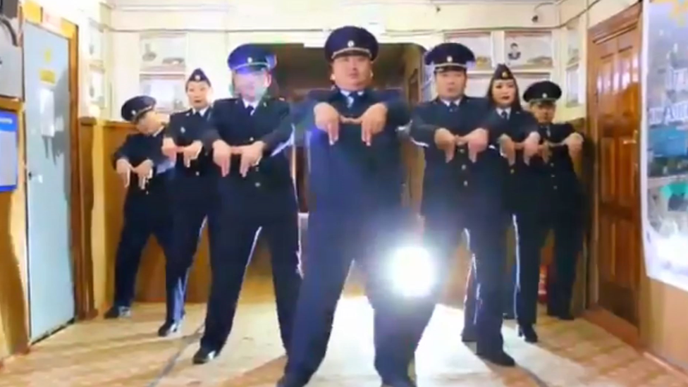 Yakutian police benefit dance 2018