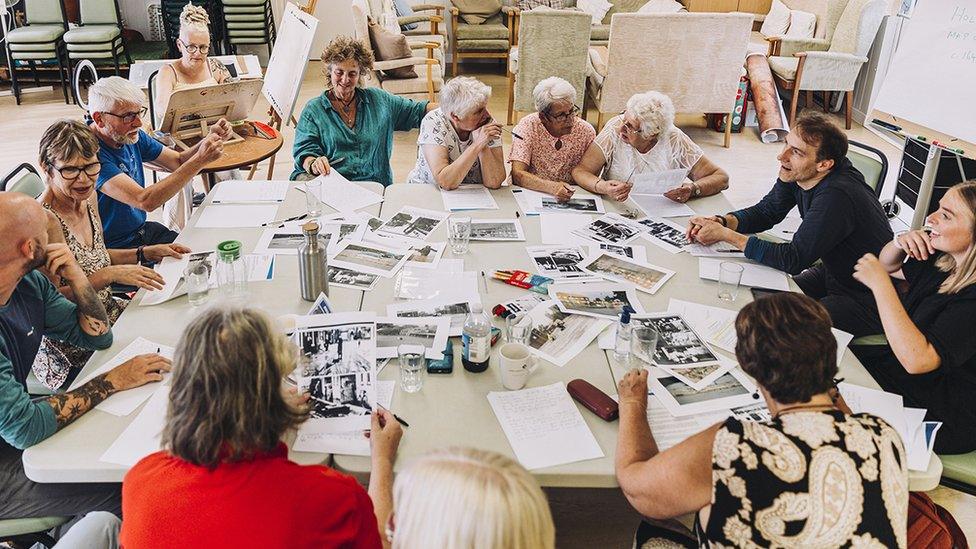 NHS Waiting List Falls for Fourth Consecutive Month to Lowest Level Since 2023