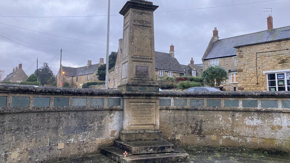 Knitted poppies at Gretton war memorial