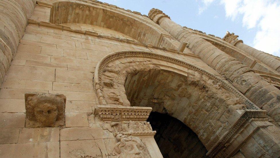 File photo taken on 21 April 2003 showing the facade of the royal palace in the ancient city of Hatra, Iraq