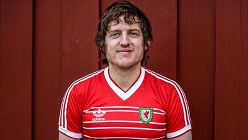 Elis James