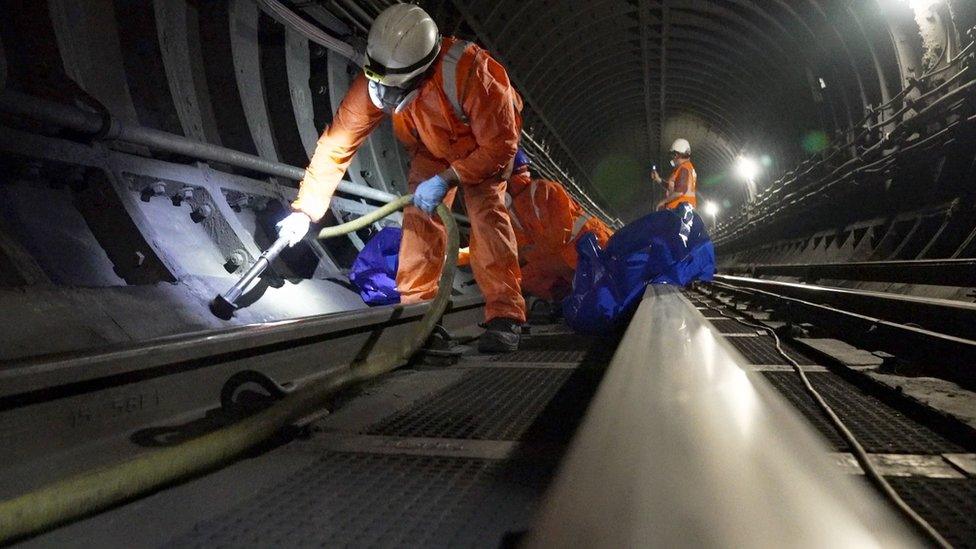 Tube fluffers clean Underground