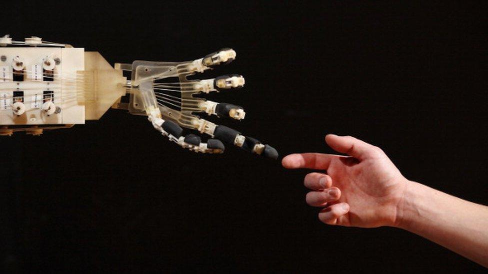 Dexmart robotic hand