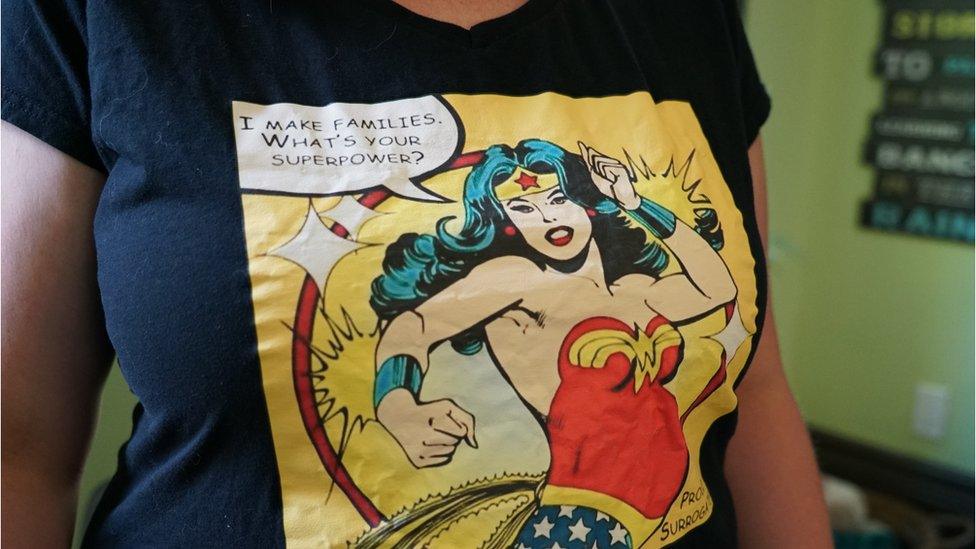 Surrogate's t-shirt: "I build families, what´s your superpower?"