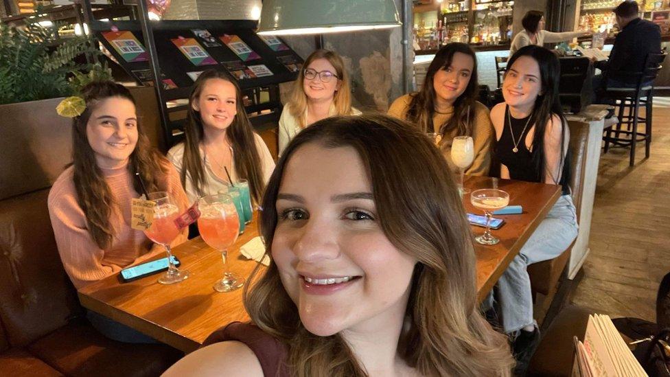 First meetup after woman's Facebook appeal for friends - BBC News