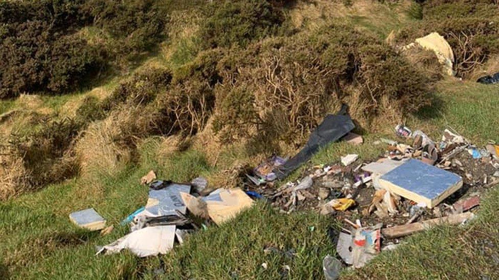 Fly tipping at Eairy Cushlin