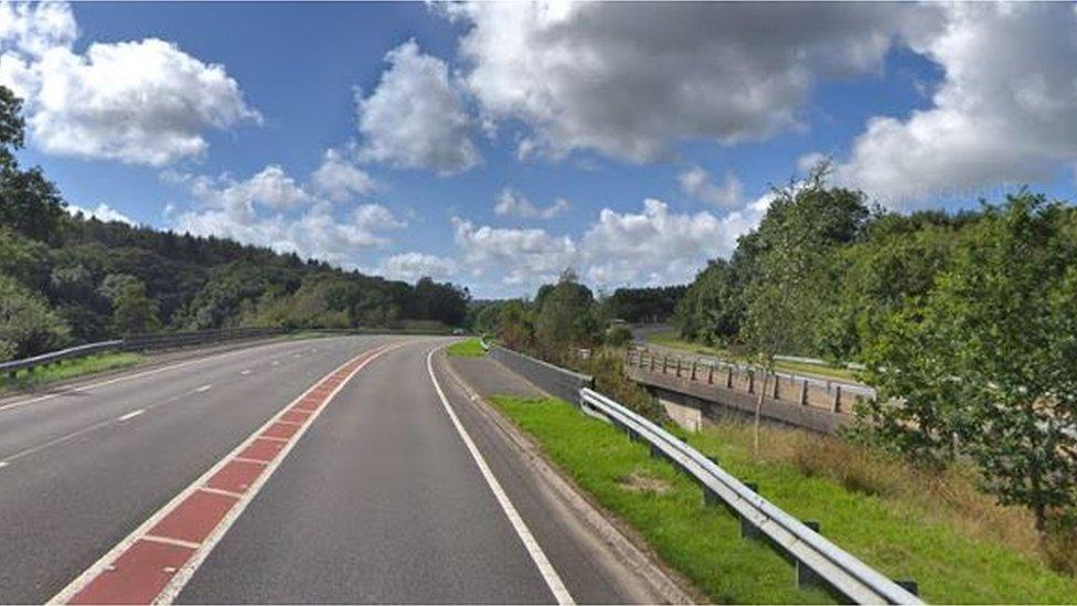 The A40 near Canaston Bridge