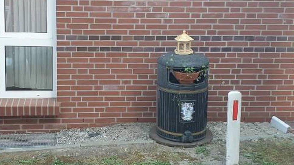 Worthing litter bin in Frerk Richter's garden