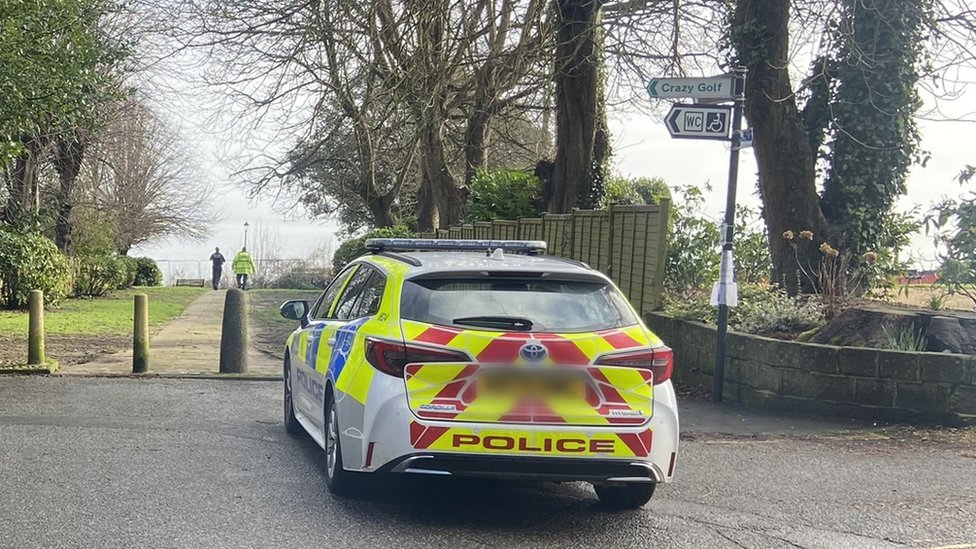 Police at Rylstone Gardens