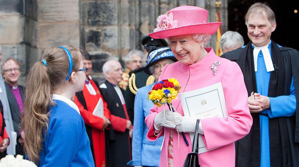 Queen at Glasgow Cathedral in 2012