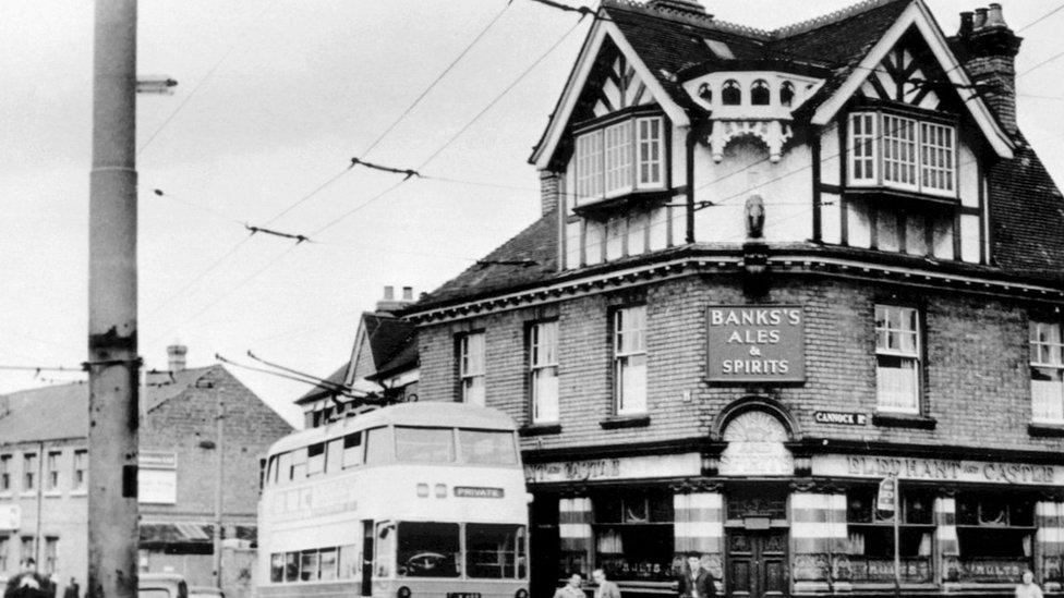 Elephant and Castle pub