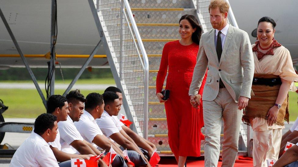 Meghan and Harry arrive in Tonga