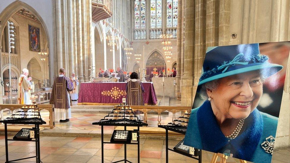 The mass for people to shares prayers for the Queen was held at St Edmundsbury Cathedral, Suffolk