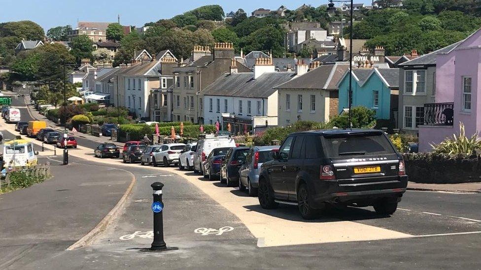 Clevedon seafront new cycle lane