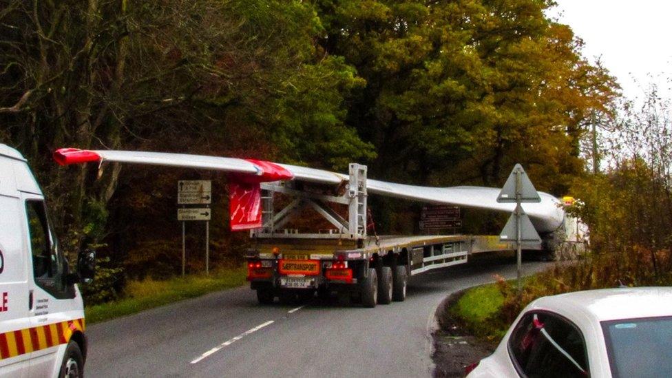 Lorry with wind turbine