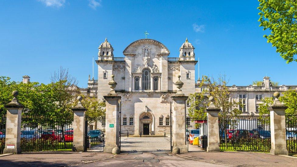 Prifysgol Caerdydd