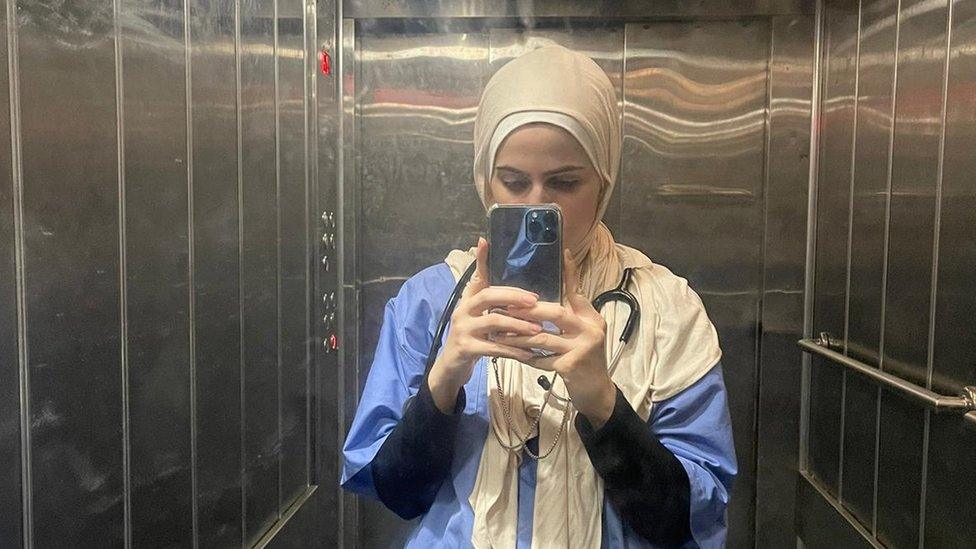 Sarah Al-Saqqa in lift at Al-Shifa hospital