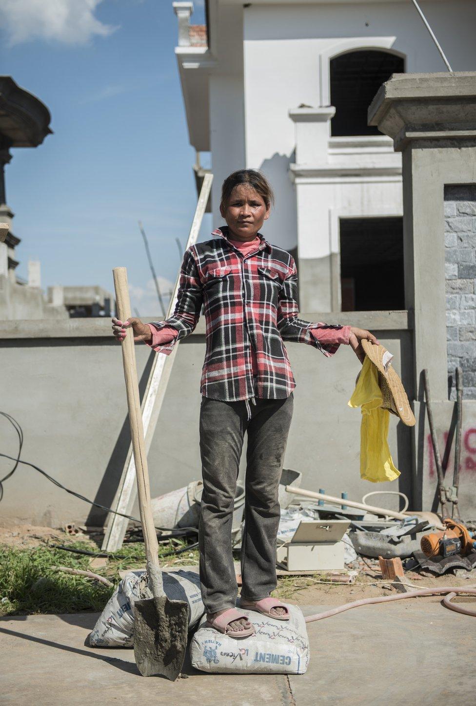 A female construction worker