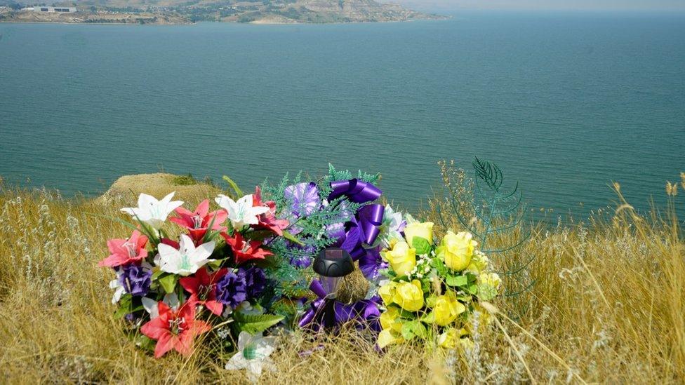 A memorial overlooking Lake Sakakawea