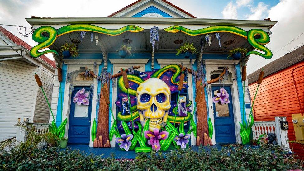 ˿ decorated to honour musician Dr. John, whose decorations are sponsored by Krewe of Red Beans, on January 24, 2021 in New Orleans, Louisiana.