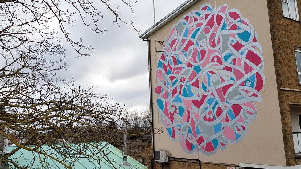 eL Seed's mural in Arbury Court