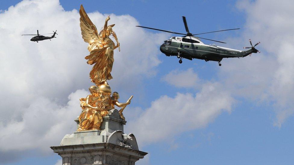 US-presidential-helicopters-flying-over-london.