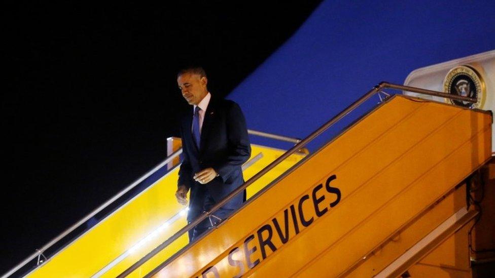 U.S. President Barack Obama arrives at Noibai International Airport in Hanoi, Vietnam May 22, 2016. REUTERS/Carlos Barria