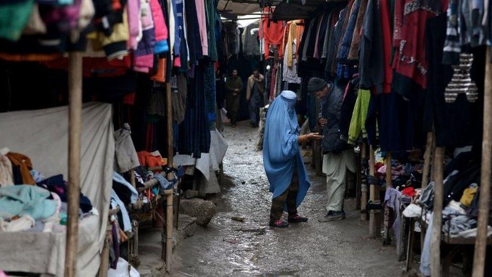 An Afghan market in Mazar-e-Sharif, north of Kabul, Afghanistan 26/01/2016