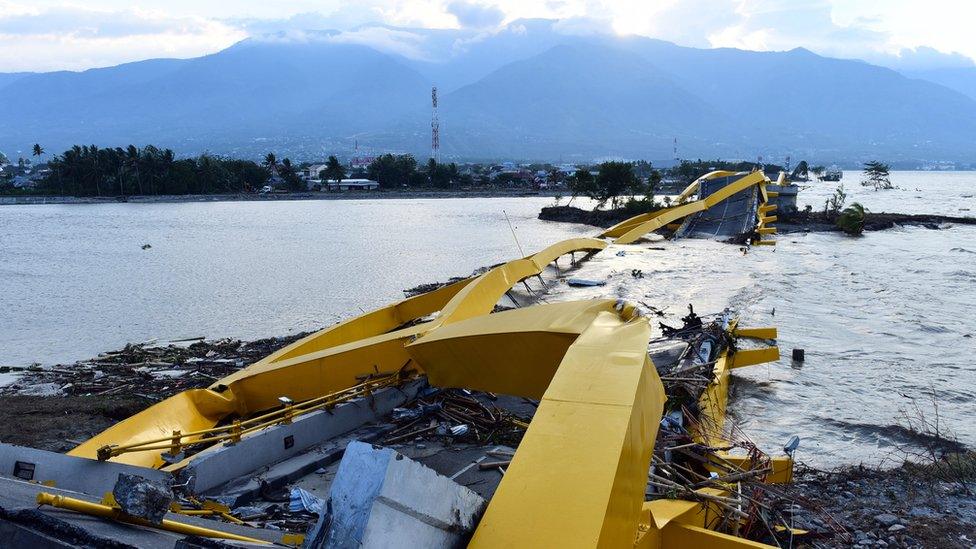 A general view of the fallen Jembatan Empat bridge in Palu, 29 September 2018