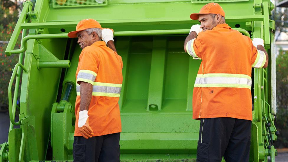 Bin lorry