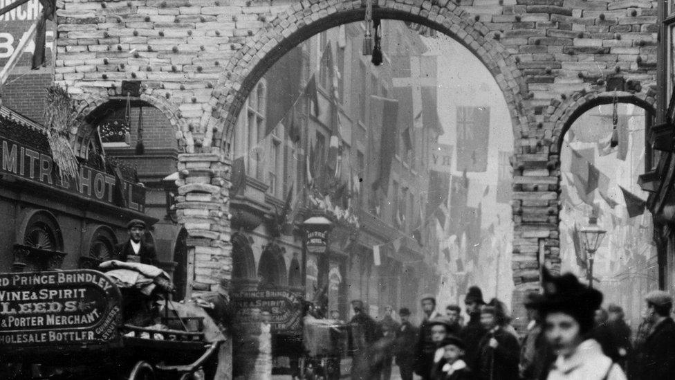 Bread arch, Leeds