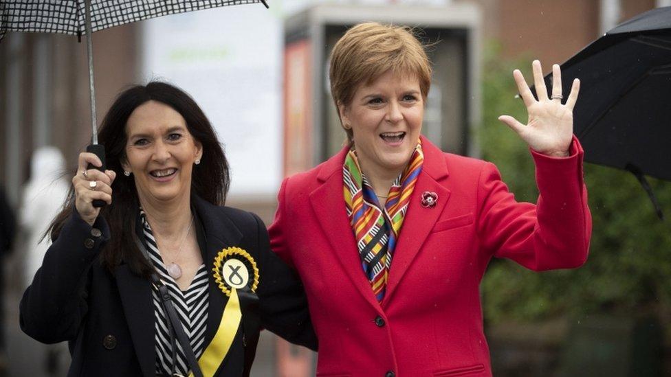 Margaret-Ferrier-and-Nicola-Sturgeon.