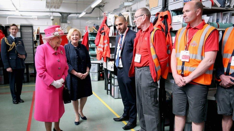 The Queen met staff and viewed an exhibition at Windsor's Royal Mail delivery office