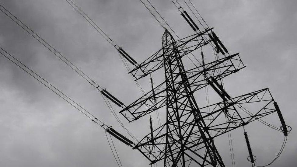 Electricity pylon