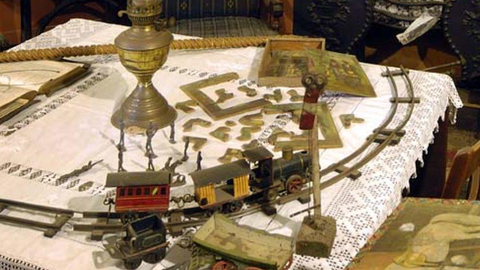 Train set