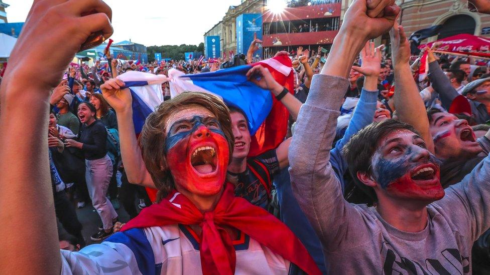 Russian fans celebrating