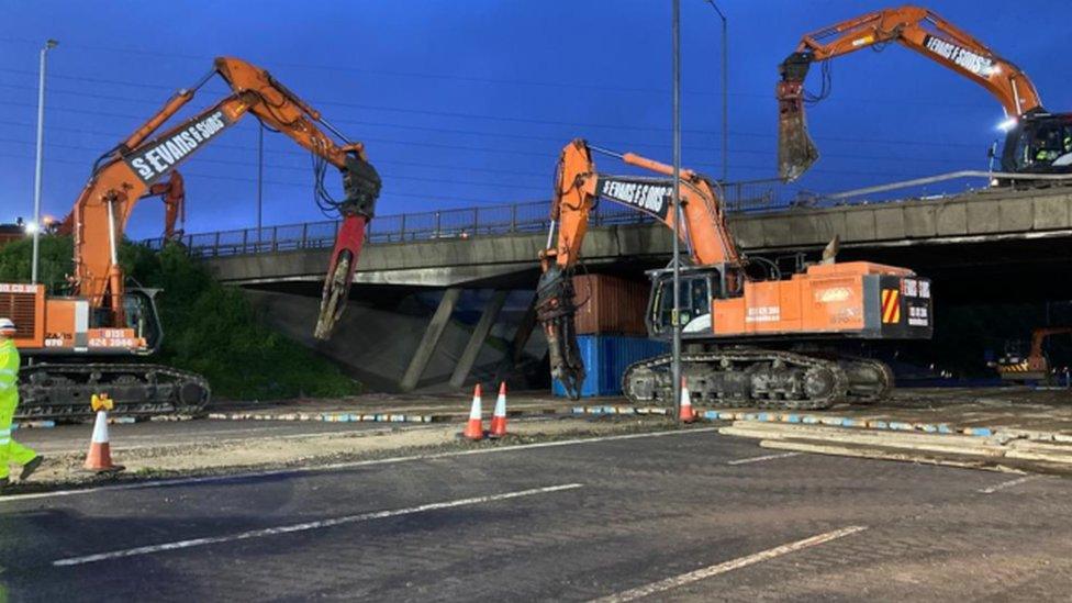 Work on the bridge