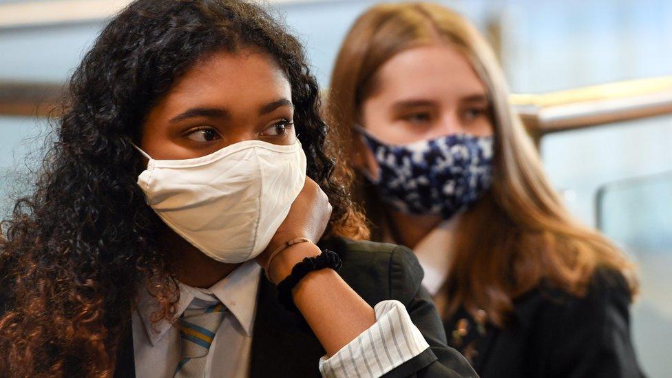 two-girls-wear-masks-in-classroom