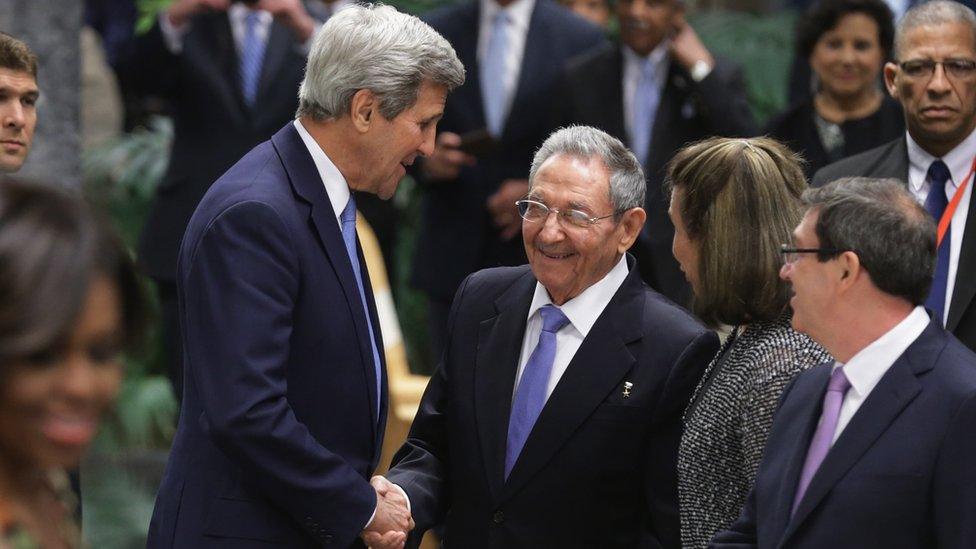 John Kerry, Raul Castro