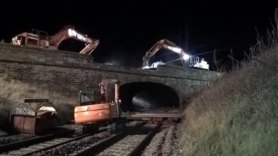 Abbeyton Bridge demolition