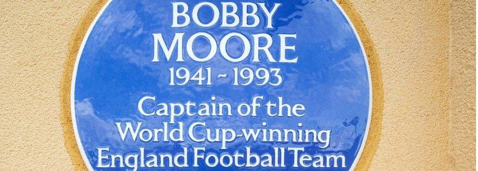 Bobby Moore blue plaque