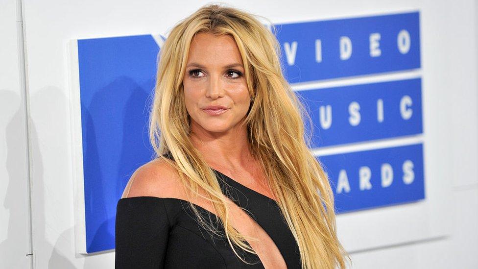 Singer Britney Spears arrives at the 2016 MTV Video Music Awards