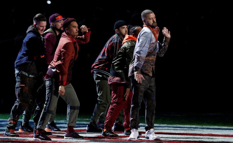 Justin Timberlake and his dancers