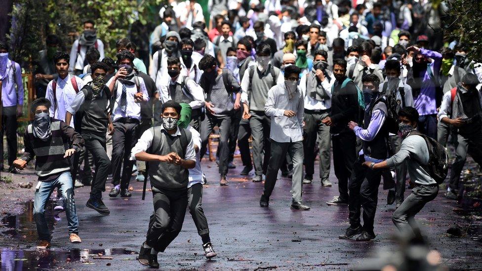 students clash with security forces