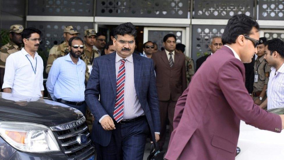 Members of the Pakistani investigation team after their arrival at Indira Gandhi International Airport in Delhi on 27 March 2016