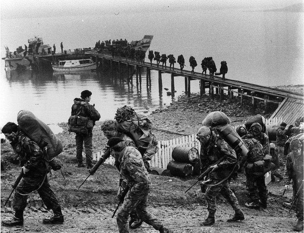 British troops arriving in the Falklands Islands during the Falklands War