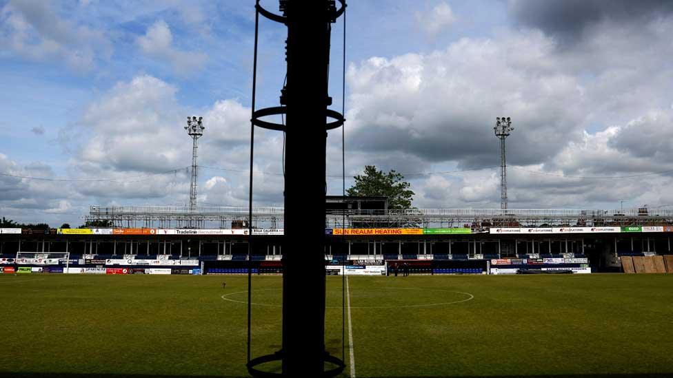 Bobbers stand at Kenilworth Rd